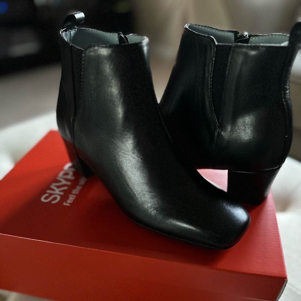 SKYPRO Loretta Jones Boots Size 35 in black